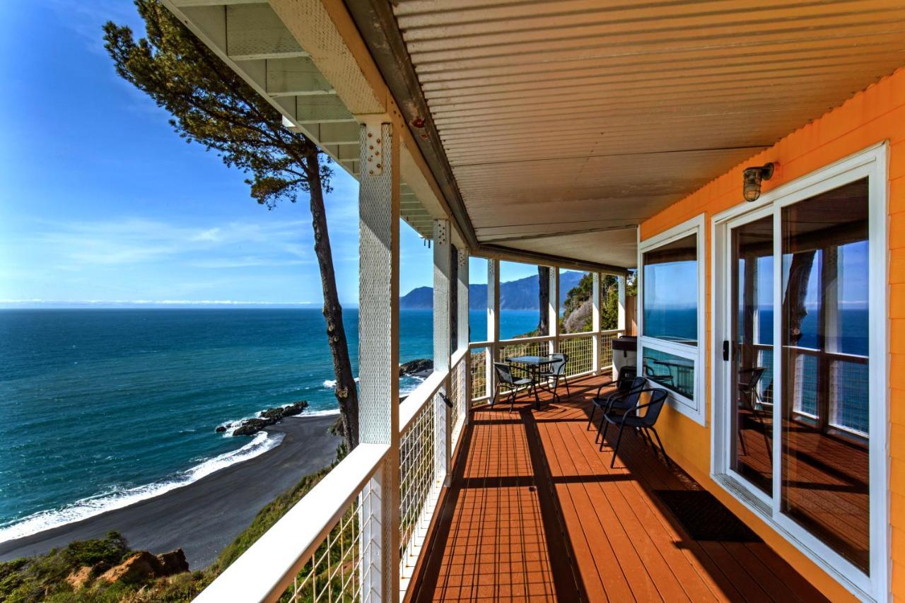 Amazing Oceanview 2 Bedroom Oceanfront! By Oceanviewhottubs Shelter Cove, Ca Tesla Ev Station Exterior photo